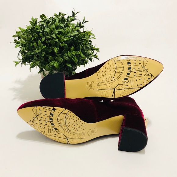 💋SOLD💋Bella Vita Jolie II Pumps Burgundy Velvet - 7.5W - Picture 5 of 8
